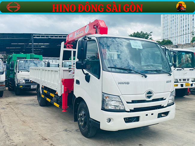 XE CẨU HINO 5 TẤN