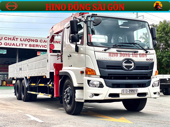 XE TẢI CẨU 3 CHÂN HINO